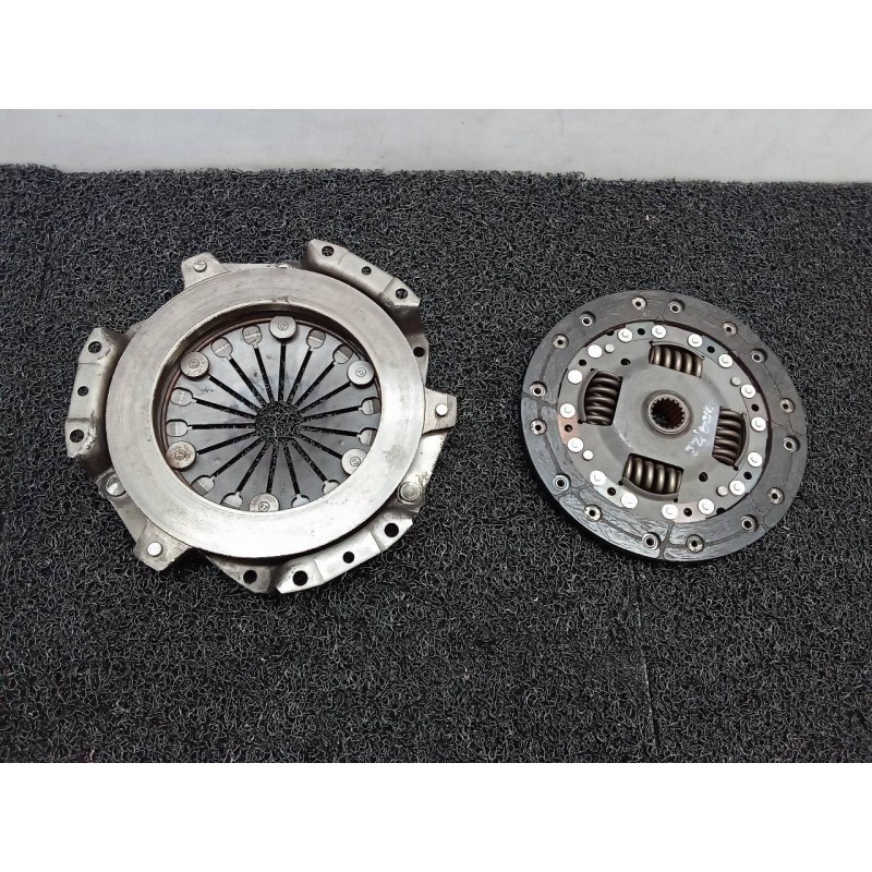 Recambio de kit embrague para peugeot 206+ básico referencia OEM IAM 7L10A118019710 318024810 LUK - Blanco 2