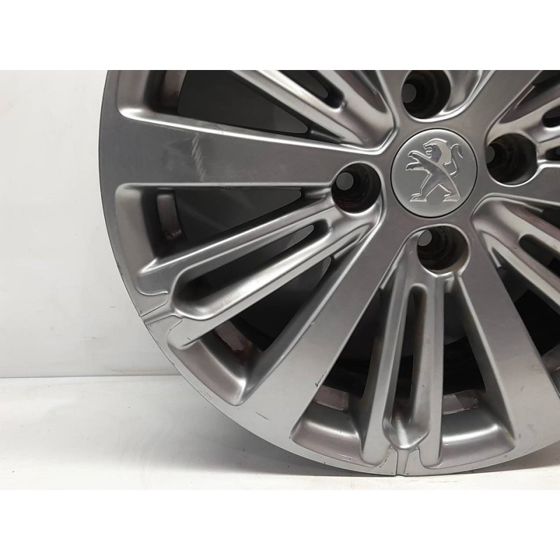 Recambio de llanta para peugeot 208 style referencia OEM IAM 9808137577 3