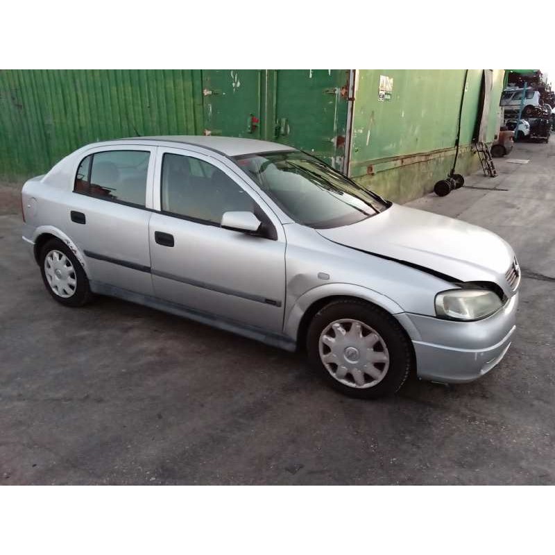 opel astra g berlina del año 2001