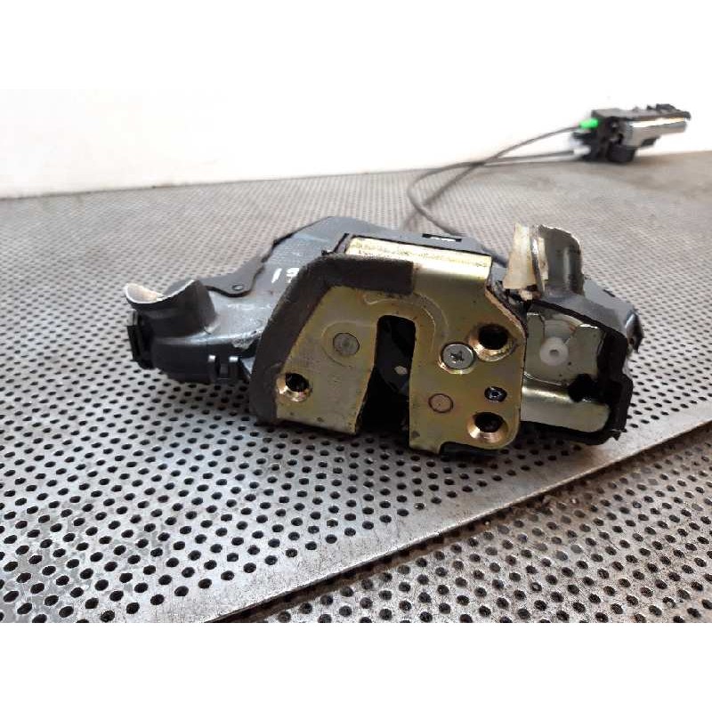 Recambio de cerradura puerta delantera derecha para toyota avensis wagon (t25) 2.0 d-4d executive referencia OEM IAM - Gris 6