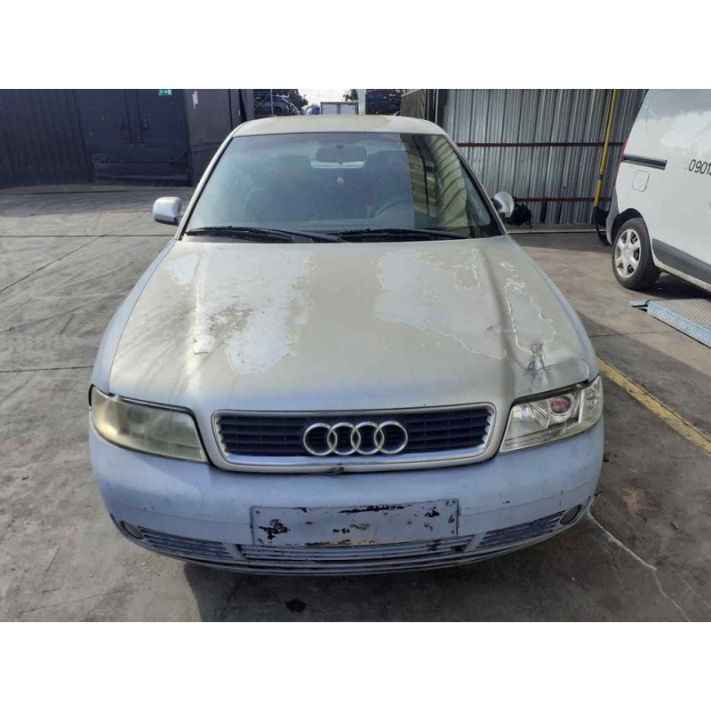 audi a4 berlina (b5) del año 2001