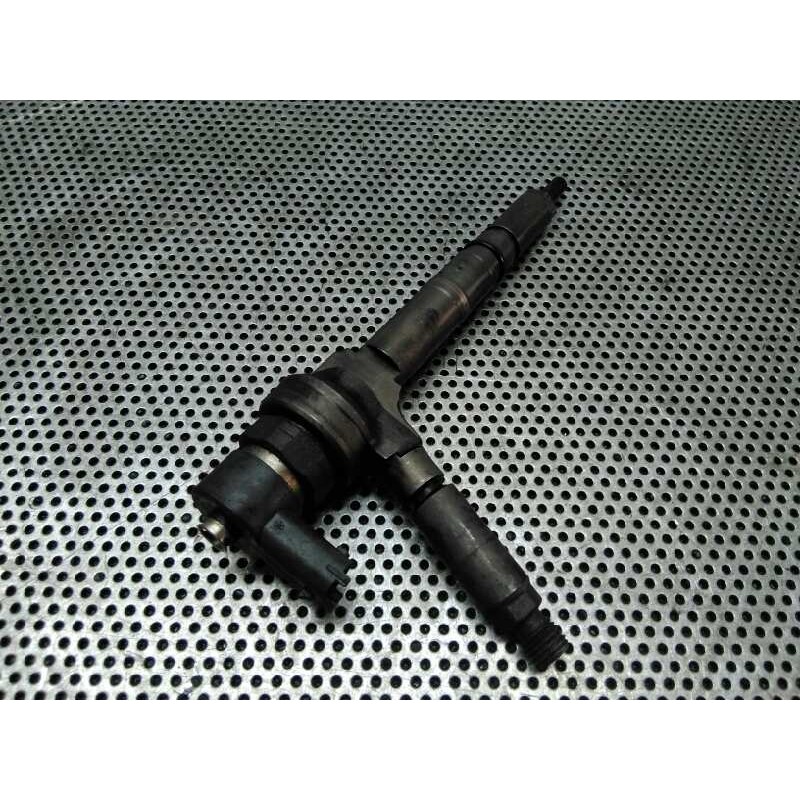 Recambio de inyector para opel astra h berlina 1.7 16v cdti referencia OEM IAM 0445110175  