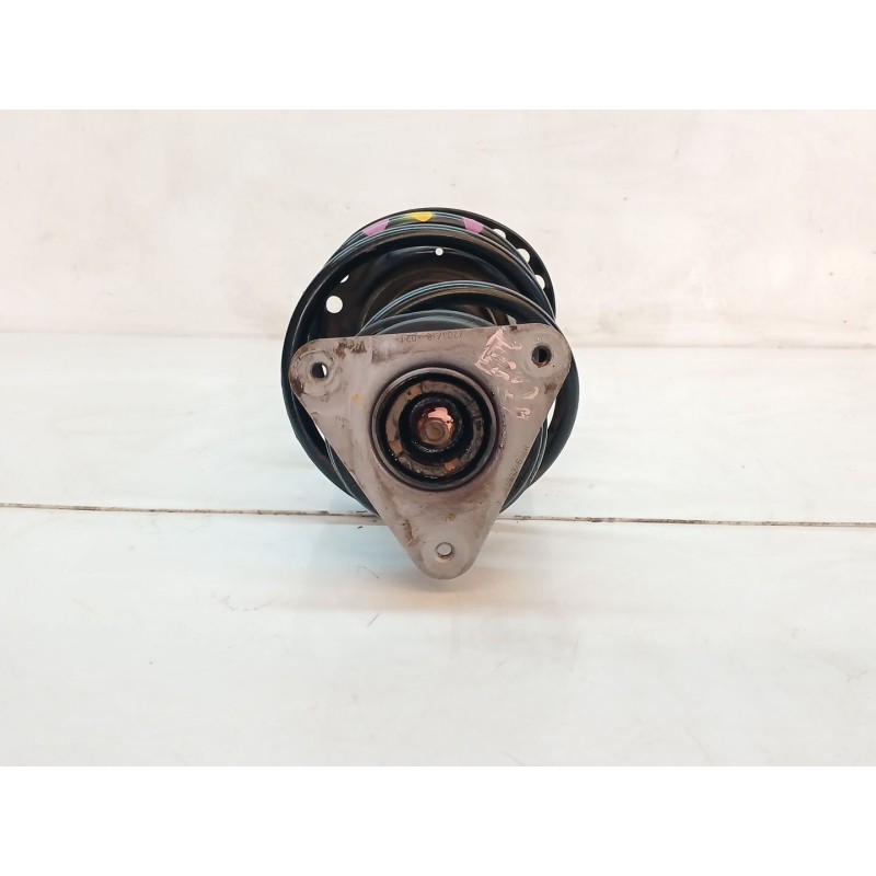 Recambio de amortiguador delantero derecho para renault captur limited referencia OEM IAM 543020638R - Blanco 3
