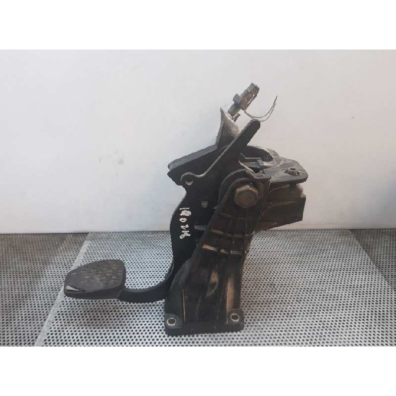Recambio de pedal freno para mercedes-benz sprinter 02.00  caja cerrada 211 cdi (901.6/902.661-662) referencia OEM IAM - Blanco 2