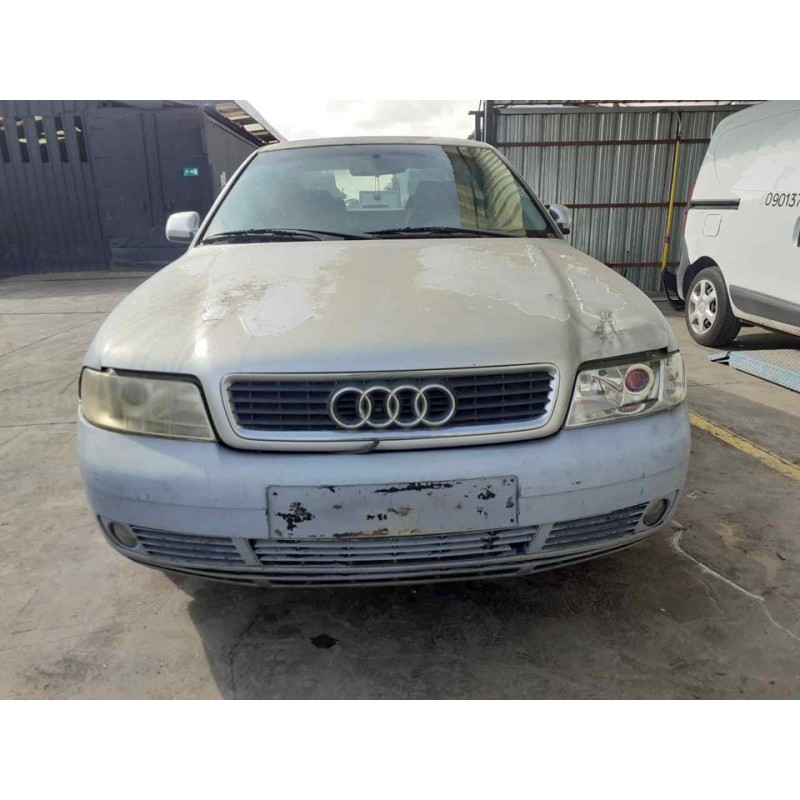 audi a4 berlina (b5) del año 2001