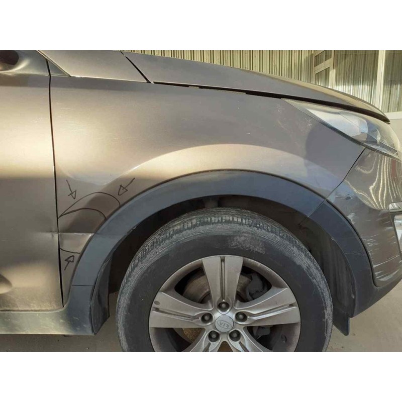 Recambio de aleta delantera derecha para kia sportage drive 4x2 referencia OEM IAM 2