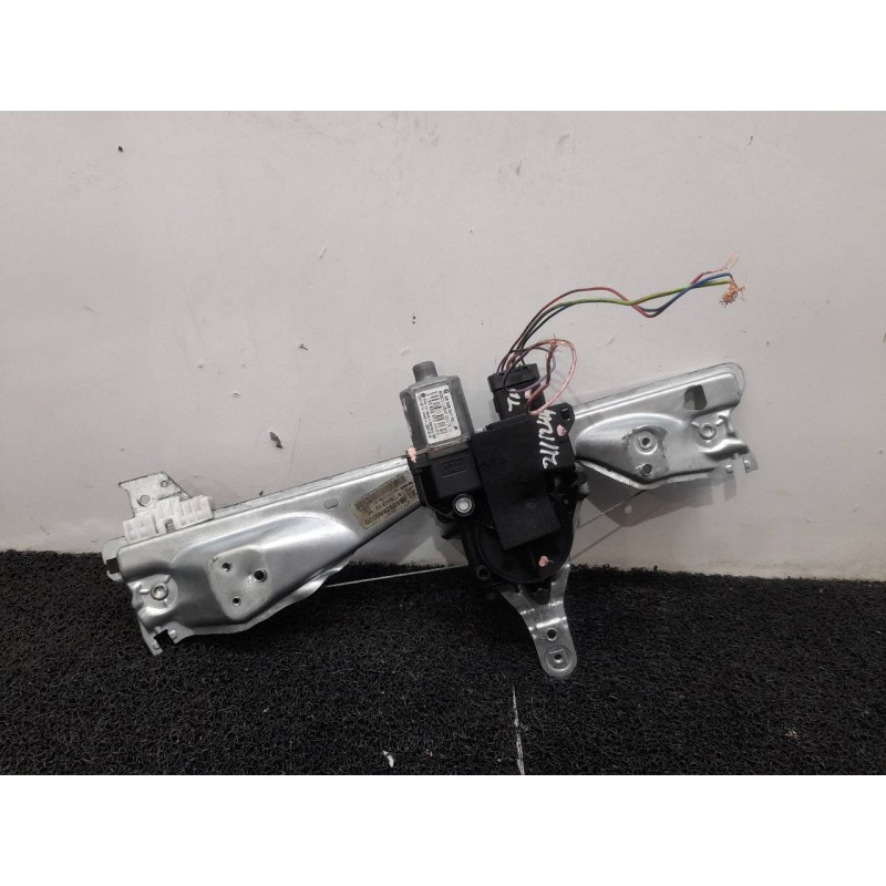 Recambio de elevalunas trasero derecho para peugeot 308 sport referencia OEM IAM 9659834780 9659826680 