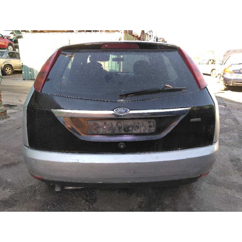 ford focus berlina (cak) del año 2000