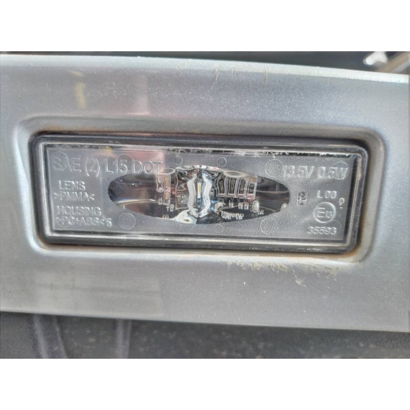 Recambio de piloto matricula para renault captur ii e-tech engineered referencia OEM IAM   