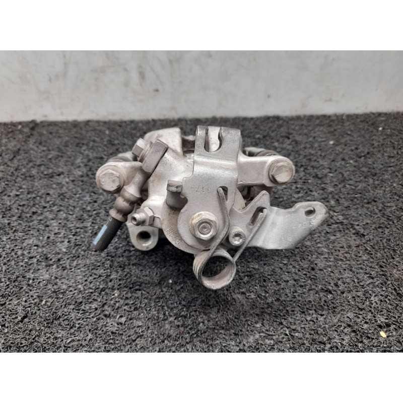 Recambio de pinza de freno trasera derecha para opel astra twin top cosmo referencia OEM IAM 8792 - Blanco 3
