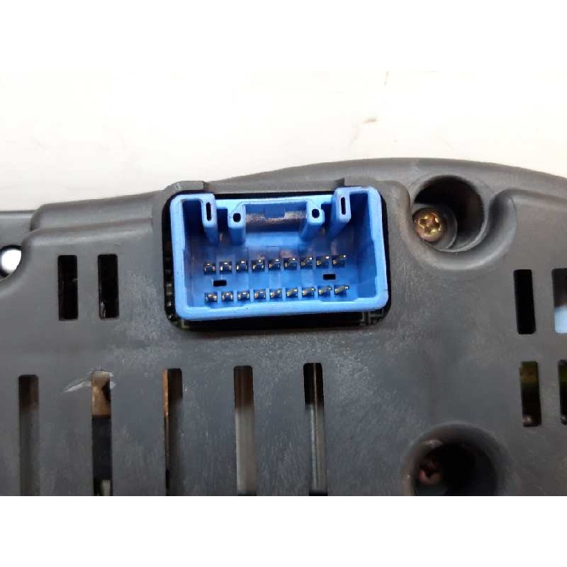 Recambio de cuadro instrumentos para toyota avensis wagon (t25) 2.0 d-4d executive referencia OEM IAM 8380005630H - Gris 3
