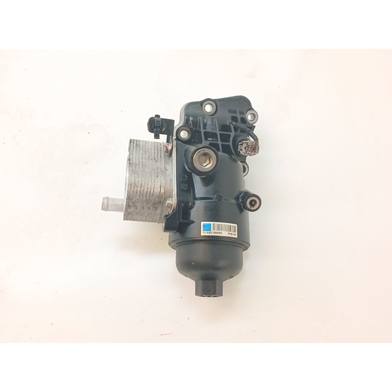 Recambio de enfriador aceite motor para kia sportage gt line 2wd referencia OEM IAM 264102A300 - Blanco