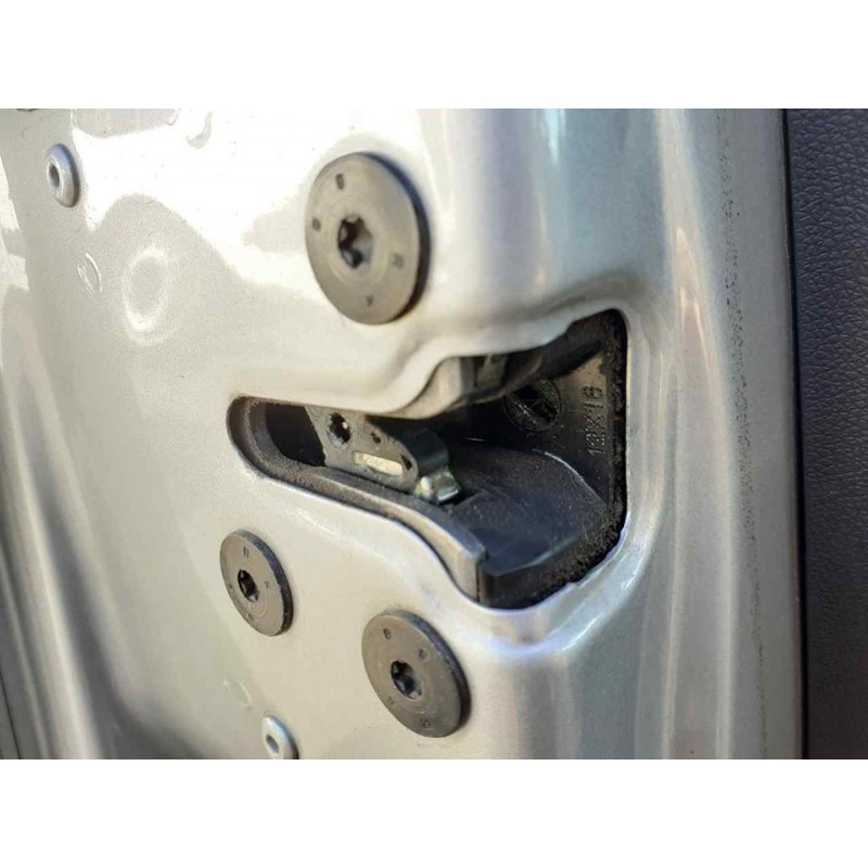 Recambio de cerradura puerta delantera izquierda para renault megane iii sport tourer dynamique referencia OEM IAM   
