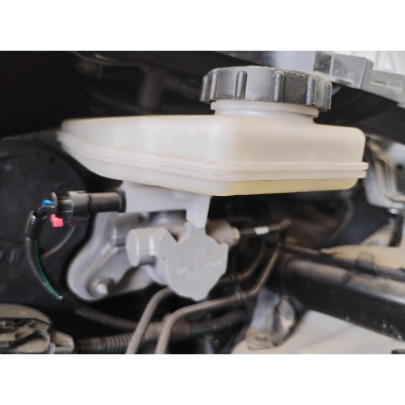 Recambio de bomba freno para tesla model y gran autonomia dual awd referencia OEM IAM - Blanco 2