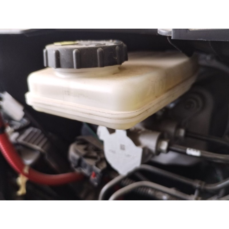 Recambio de bomba freno para tesla model y gran autonomia dual awd referencia OEM IAM - Blanco 3