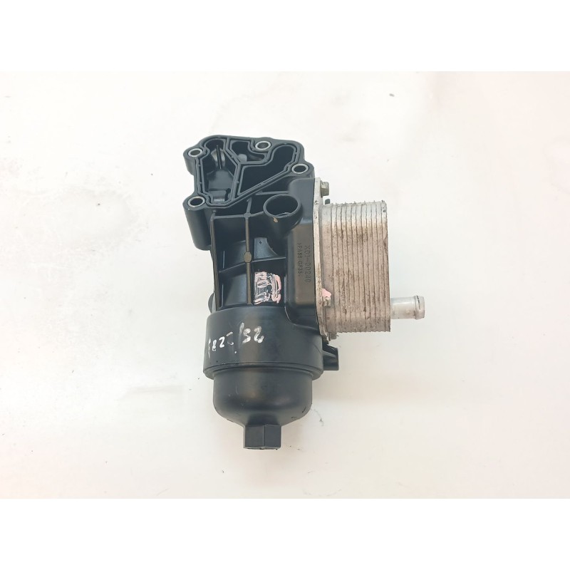 Recambio de enfriador aceite motor para kia sportage gt line 2wd referencia OEM IAM 264102A300 - Blanco 3