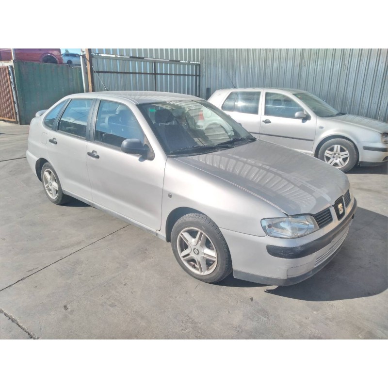 seat cordoba berlina (6k2) del año 2000