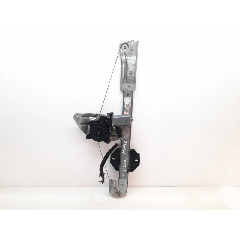 Recambio de elevalunas delantero derecho para dacia sandero stepway referencia OEM IAM 807209299R  