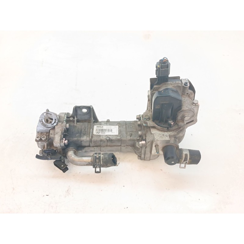 Recambio de enfriador egr para kia sportage gt line 2wd referencia OEM IAM 284202A610 - Blanco