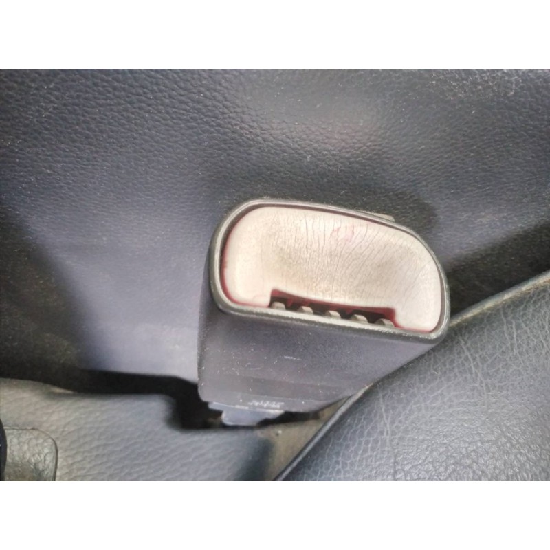 Recambio de enganche cinturon delantero derecho para chevrolet epica ltx referencia OEM IAM   