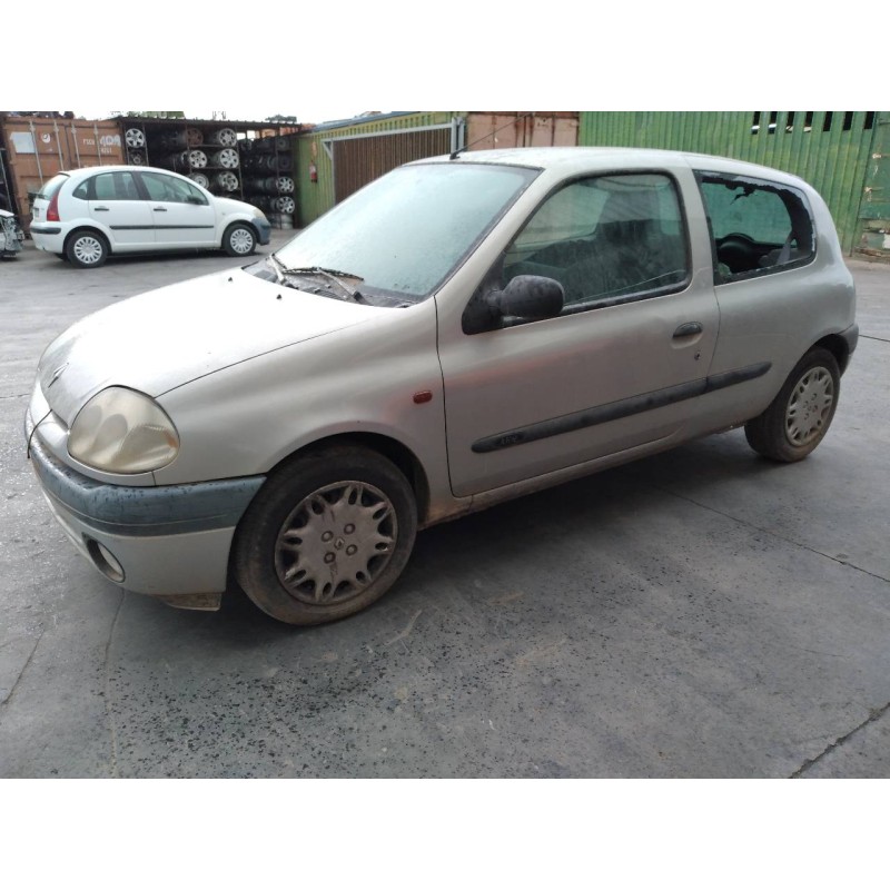 renault clio ii fase i (b/cbo) del año 2001