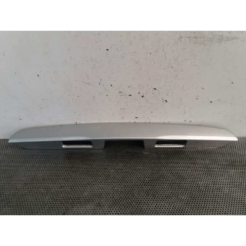 Recambio de molduras traseras para nissan almera (n16/e) comfort referencia OEM IAM - Gris 2