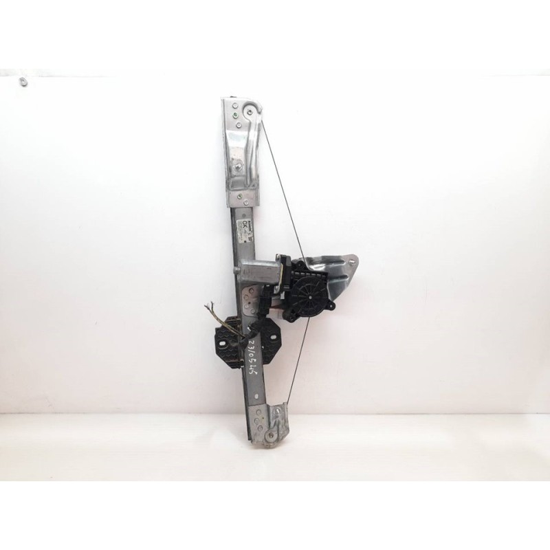 Recambio de elevalunas delantero izquierdo para dacia sandero stepway referencia OEM IAM 807213282R  