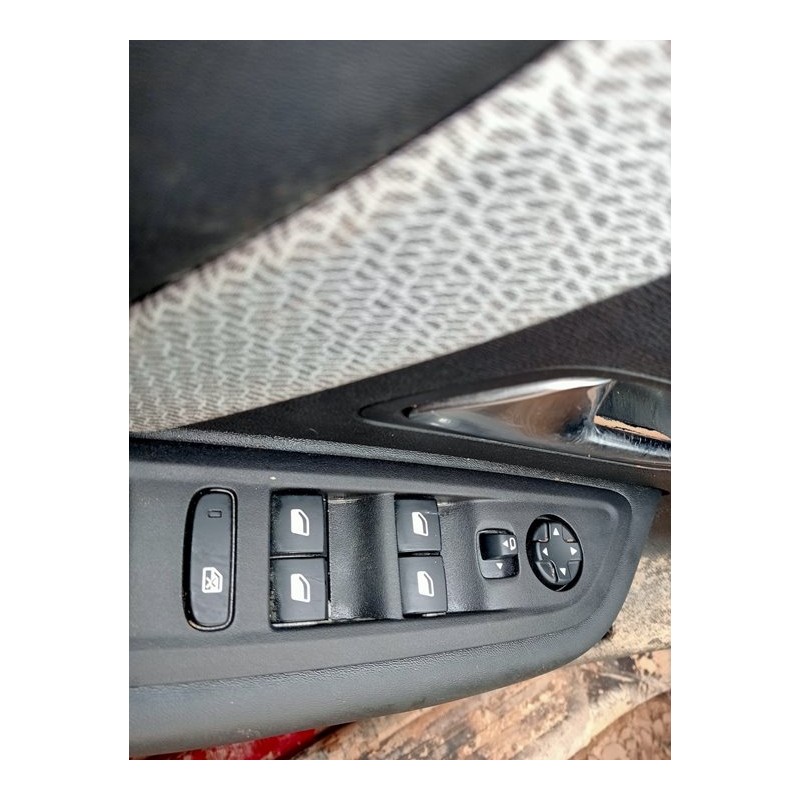 Recambio de mando elevalunas delantero izquierdo para citroën c4 iii (ba_, bb_, bc_) 1.5 bluehdi 130 (bbyhzb) referencia OEM IAM - Rojo