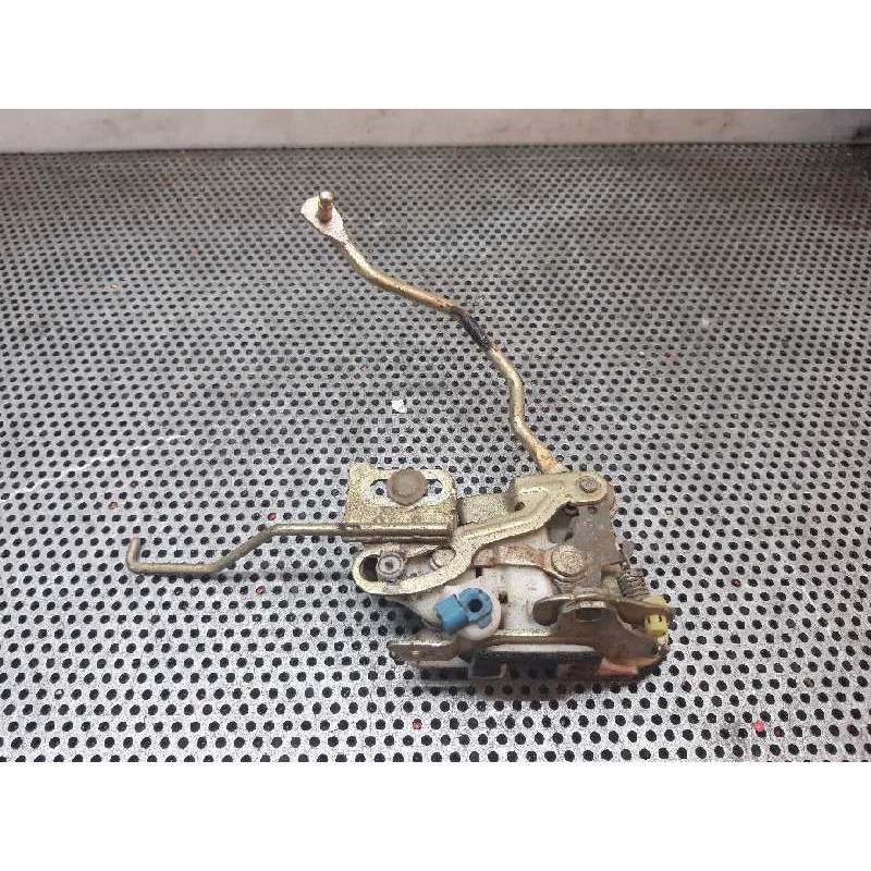 Recambio de cerradura puerta delantera derecha para hyundai h 1 referencia OEM IAM  84544 4