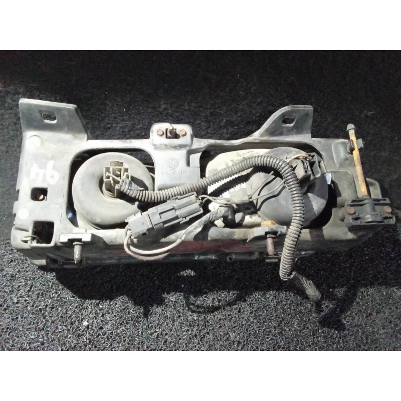Recambio de faro derecho para opel pontiac trans sport referencia OEM IAM  105824 2