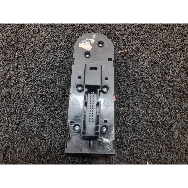 Recambio de mando elevalunas delantero izquierdo para opel zafira b enjoy referencia OEM IAM 13209203 03495216 GM 5