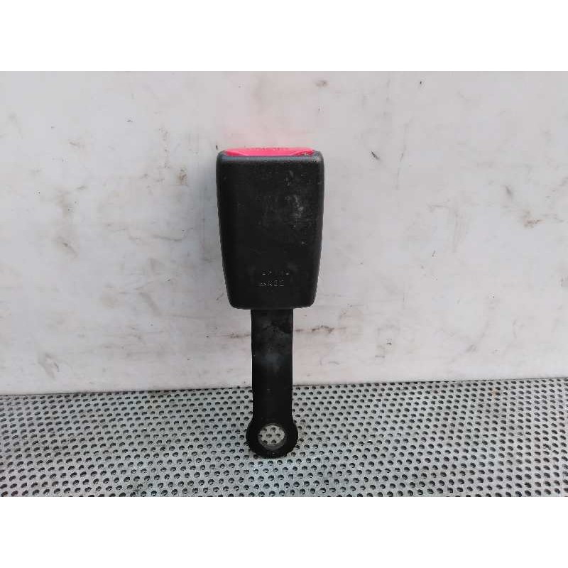 Recambio de enganche cinturon delantero derecho para nissan almera (n16/e) tekna referencia OEM IAM   