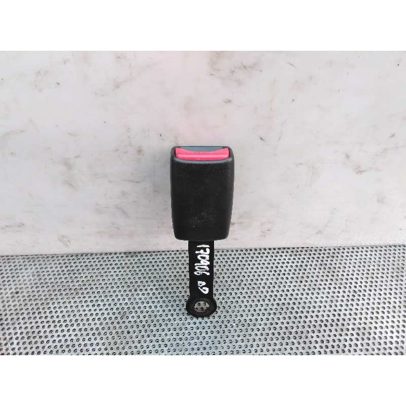 Recambio de enganche cinturon delantero derecho para nissan almera (n16/e) tekna referencia OEM IAM 2