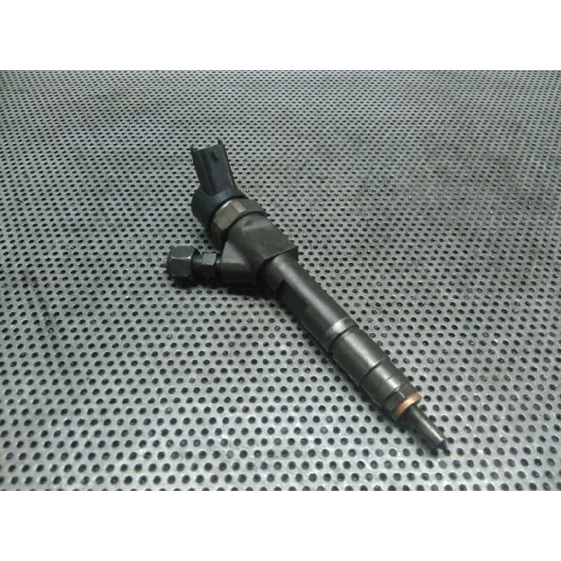 Recambio de inyector para renault scenic ii grand confort authentique referencia OEM IAM 8200100272 0445110110B 