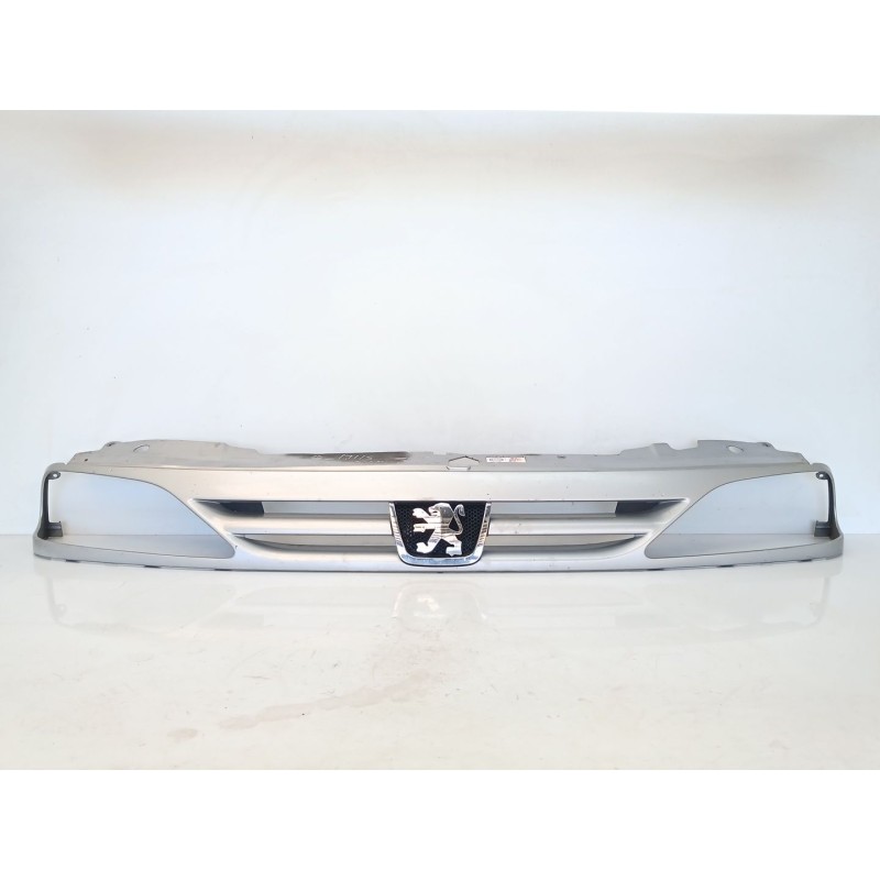 Recambio de rejilla delantera para peugeot 806 (221) 2.0 hdi referencia OEM IAM 1482678077  