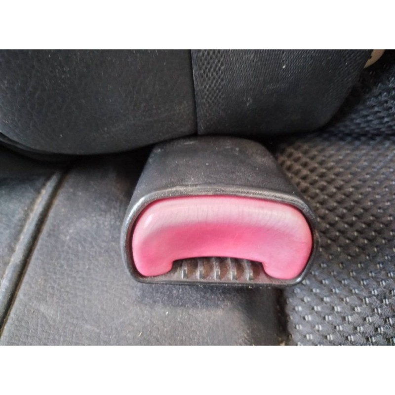 Recambio de enganche cinturon trasero izquierdo para chevrolet epica ltx referencia OEM IAM   