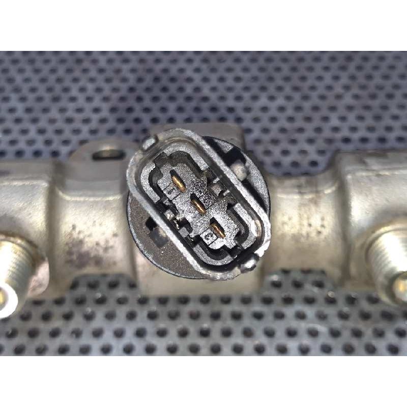Recambio de rampa inyectora para fiat bravo (182) 1.9 jtd cat referencia OEM IAM 0445214012 BOSCH 2