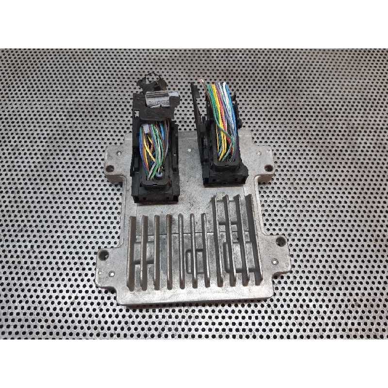 Recambio de centralita motor uce para opel corsa e selective referencia OEM IAM E8312679197 86ACB552729000QS 12679199