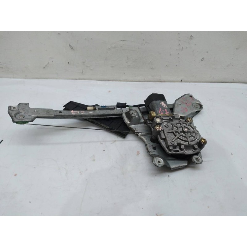 Recambio de elevalunas trasero derecho para audi 100 berlina (c4) referencia OEM IAM 4A095802A  