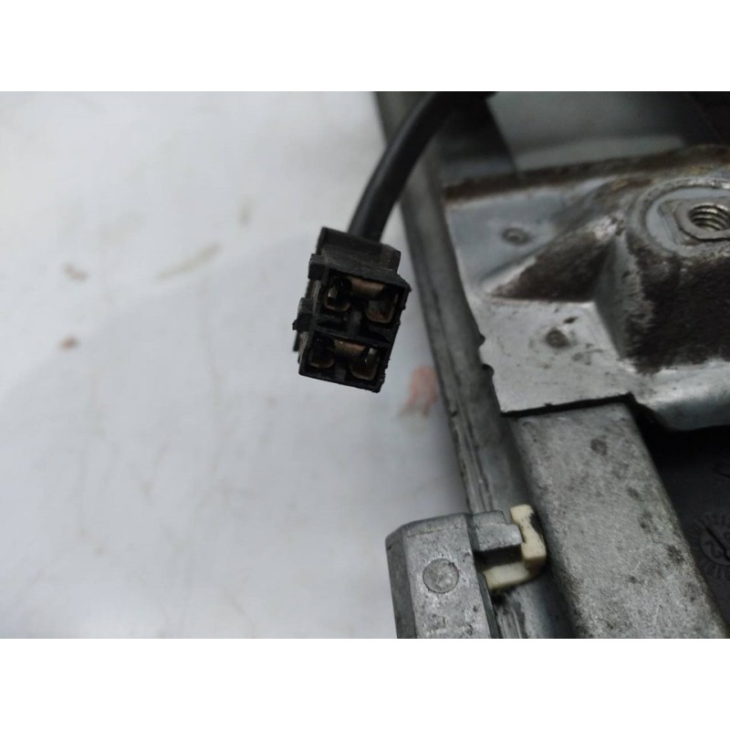 Recambio de elevalunas trasero derecho para audi 100 berlina (c4) referencia OEM IAM 4A095802A 2
