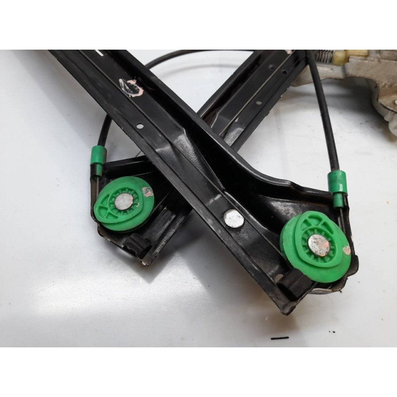 Recambio de elevalunas delantero derecho para saab 9-3 sport hatch 1.9 tid vector referencia OEM IAM - Negro 6