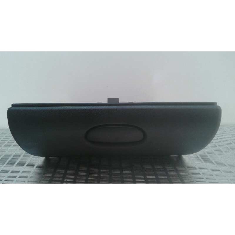 Recambio de guantera para opel corsa b 1.2 16v cat (x 12 xe / lw4) referencia OEM IAM - Blanco