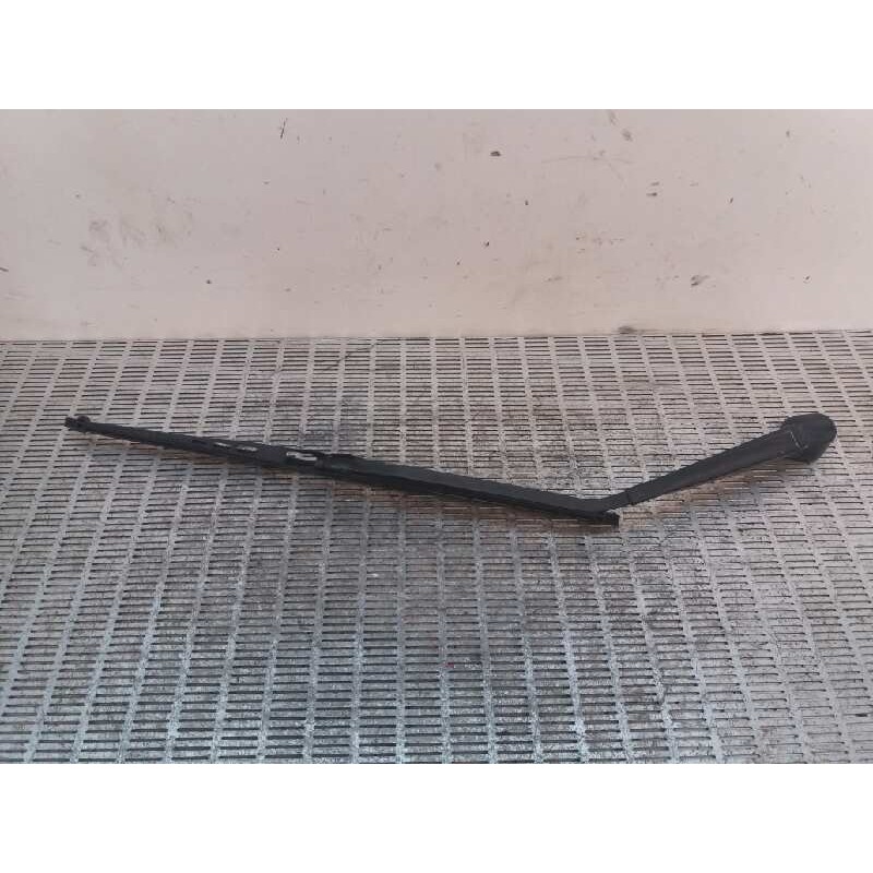 Recambio de brazo limpia trasero para opel astra f caravan 1.6 16v referencia OEM IAM   
