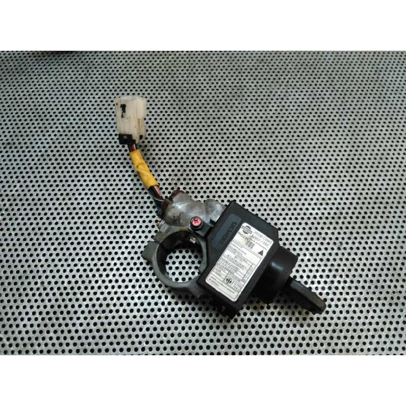 Recambio de antirrobo / llave contacto para nissan almera (n15) gx referencia OEM IAM - Rojo 2