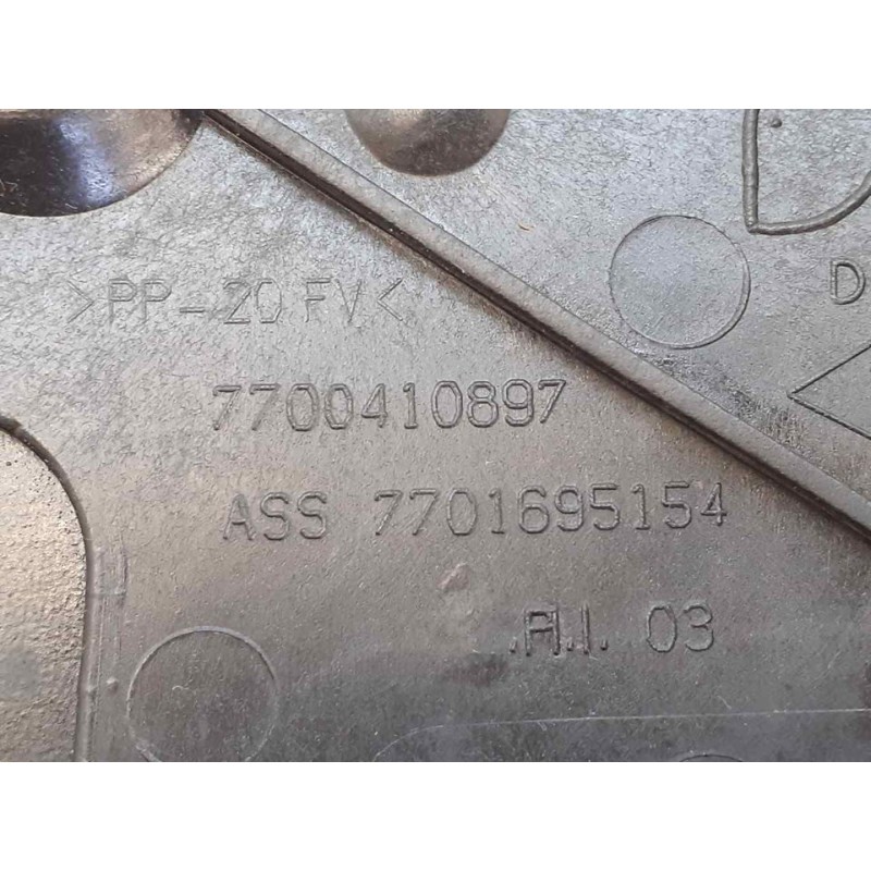 Recambio de aleron trasero para renault clio ii fase ii (b/cb0) authentique referencia OEM IAM 7700410897 2