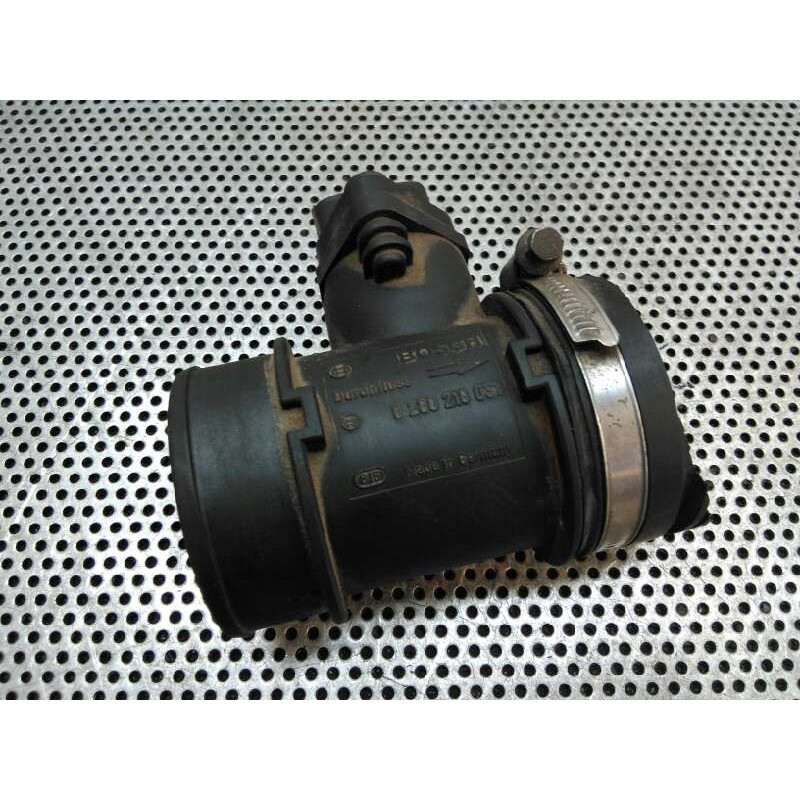 Recambio de caudalimetro para opel corsa c club referencia OEM IAM 0280218031  