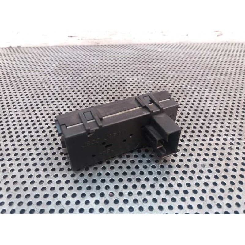 Recambio de reloj multifuncion para toyota prius (nhw20) sol referencia OEM IAM 8391047040 - Blanco 2