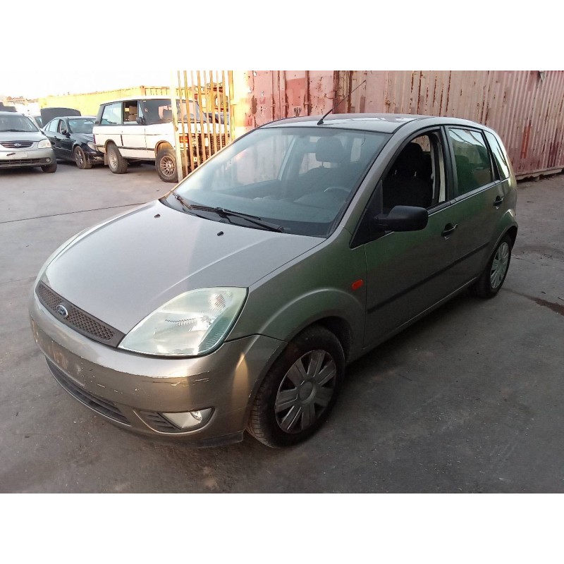 ford fiesta (cbk) del año 2004