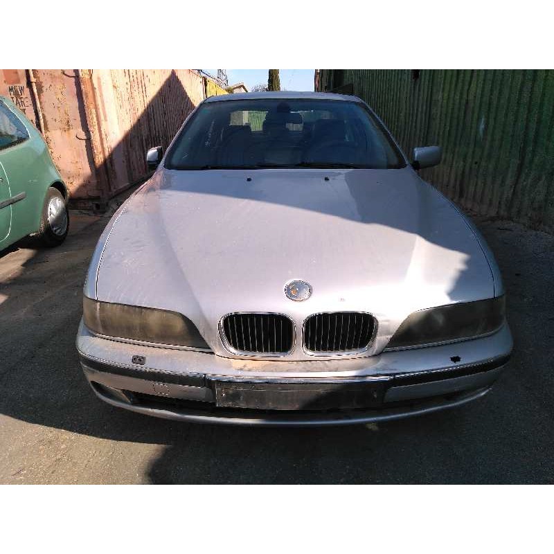 bmw serie 5 berlina (e39) del año 2000