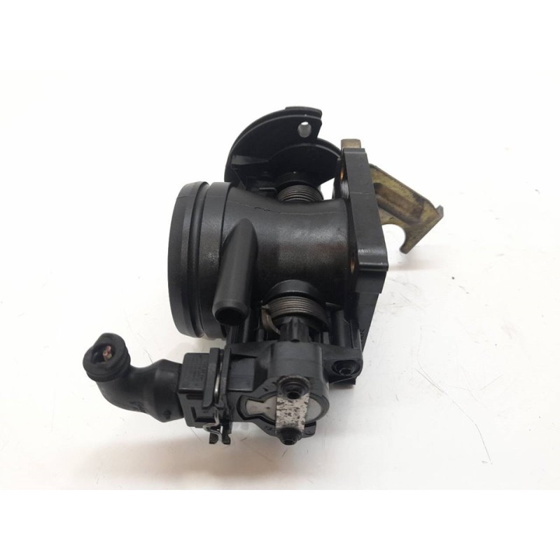 Recambio de caja mariposa para mg serie 25 (rf) 1.6 16v cat referencia OEM IAM YC29A  